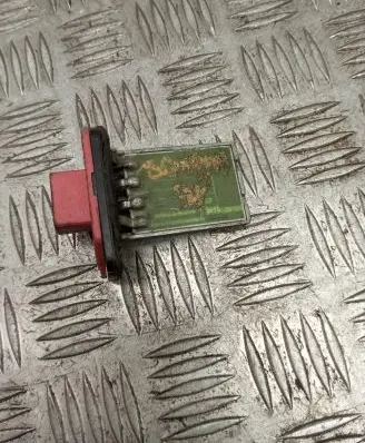 Hyundai Sonata Heater blower motor/fan resistor