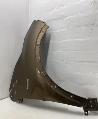 Renault Captur Fender 631001642R