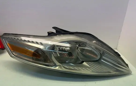 Ford Mondeo MK IV Headlight/headlamp 136477R DCDR375 FHDR1791