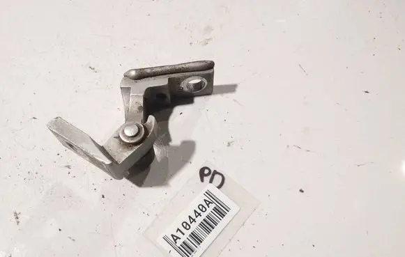 Audi A4 S4 B6 8E 8H Rear door lower hinge 