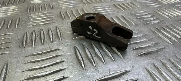 KIA Ceed Fuel Injector clamp holder 