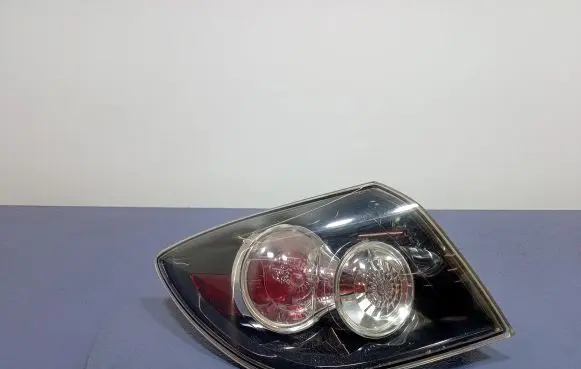Mazda 3 I Rear/tail lights