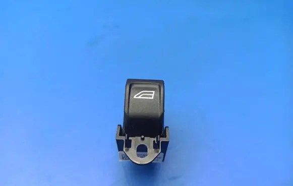 Volvo S40 Electric window control switch 30773214 03453305 01105092590078