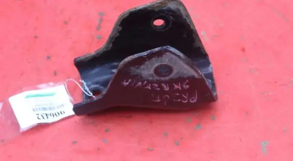 Mitsubishi ASX Gearbox mounting bracket