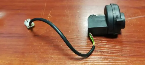 BMW X5 E53 Engine control unit/module fan 17451811