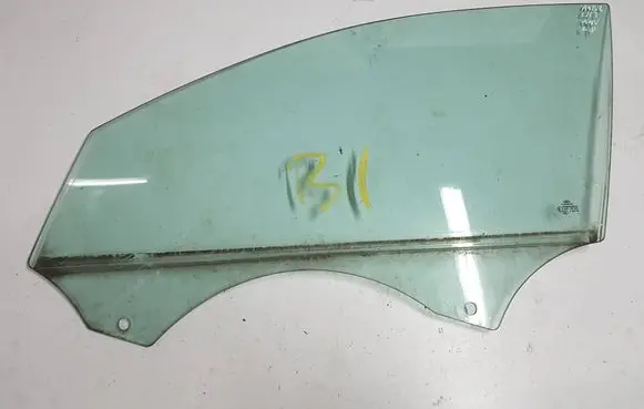 Audi A4 S4 B8 8K Front door window glass four-door 