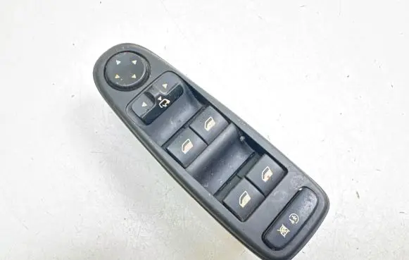 Citroen C4 I Picasso Electric window control switch 96639383ZD 023851945 150108