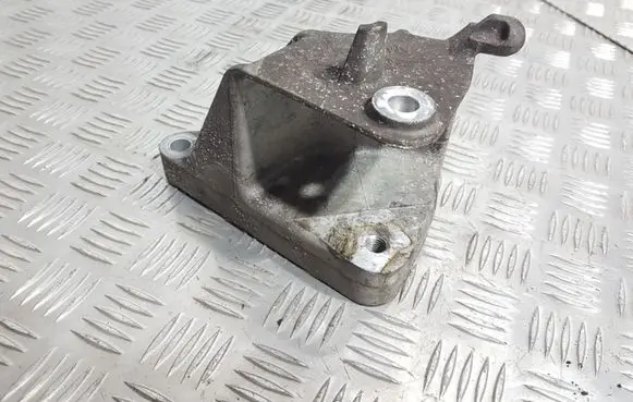 Opel Insignia A Gearbox mounting bracket V06136 ALSI9CU3FEK