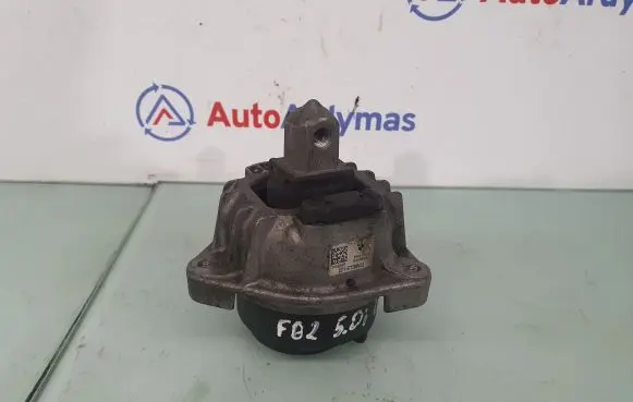 BMW 5 GT F07 Engine mount bracket 6775906 22116775906