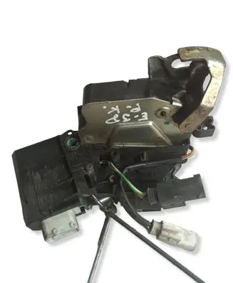 BMW 7 E38 Front door lock 67118352165