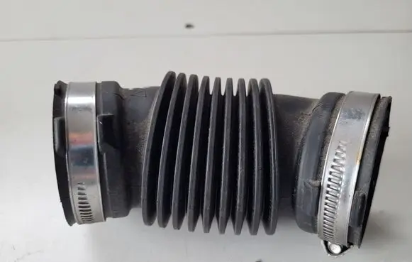 Nissan Juke II F16 Air intake duct part 165750995R