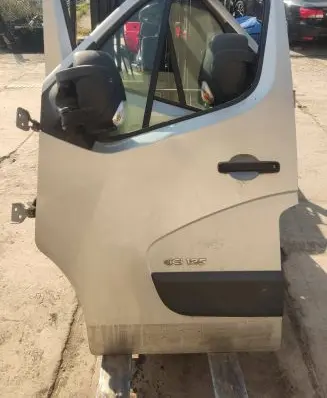 Renault Master III Front door