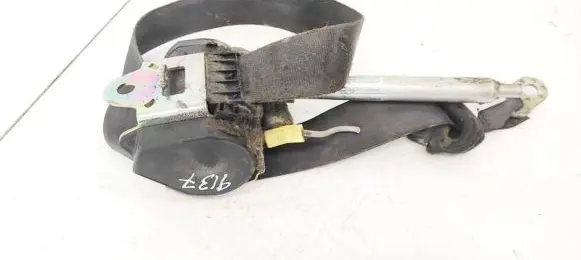 Audi A4 S4 B5 8D Front seatbelt 8D0857705A