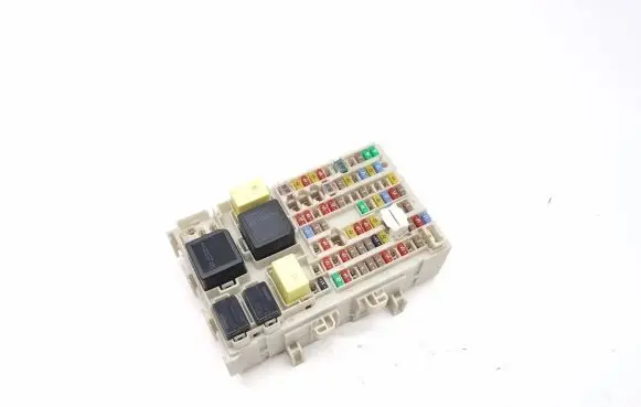 Nissan Rogue Fuse module 243506RA0C 0H030161