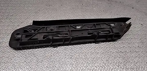 Volkswagen Touran I Front bumper mounting bracket 1T0807049