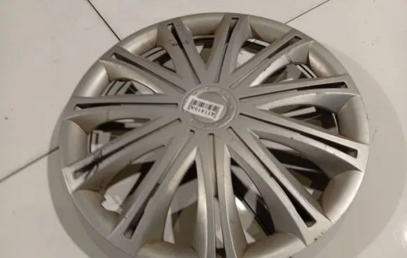 Skoda Fabia Mk2 (5J) R15 wheel hub/cap/trim