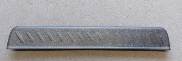 KIA Carens III Rear sill trim cover 85878A4000