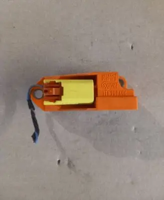 Volkswagen Touran I Airbag deployment crash/impact sensor 1T0909606