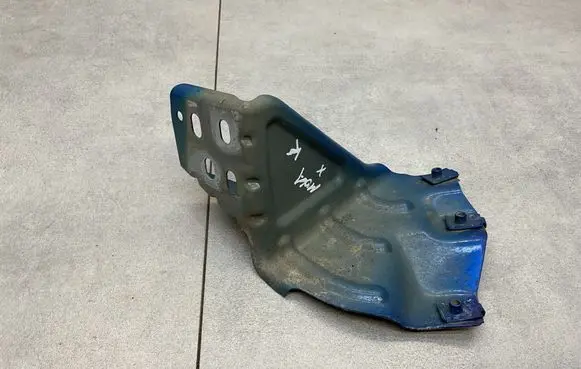 Opel Mokka X Fender mounting bracket
