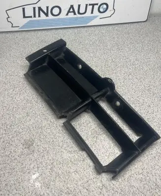 BMW 5 E39 Front bumper lower grill 8160849