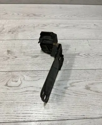 BMW 3 E92 E93 Radiator support slam panel bracket 7117811 23781010 H260BDZ