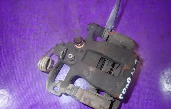 Hyundai i20 (GB IB) Rear brake caliper