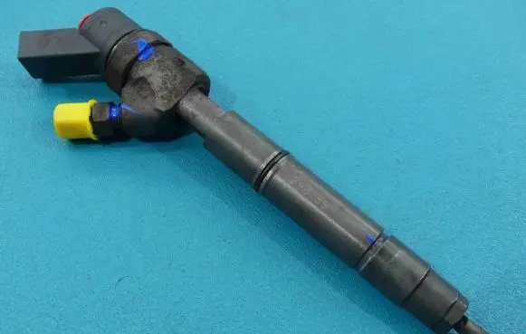 Mercedes-Benz A W168 Fuel injector 0445110015 IMPRK1043139