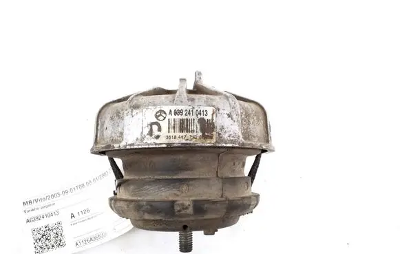 Mercedes-Benz Vito Viano W639 Engine mount bracket A6392410413