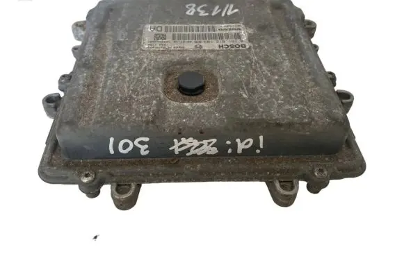 Volvo XC60 Engine control unit/module 30729826A 1039S10667 0281012103