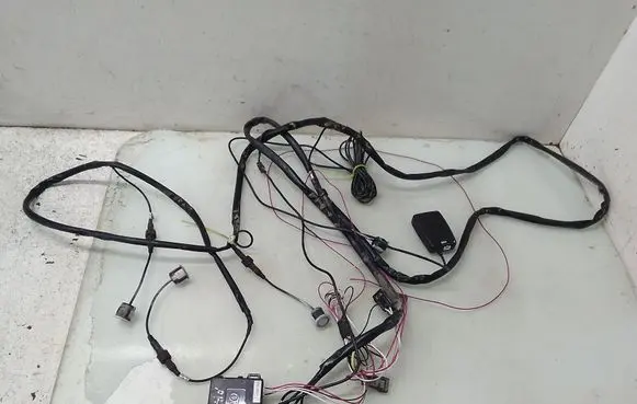 Volkswagen PASSAT B6 Parking sensor (PDC) wiring loom 10R0515932