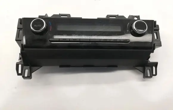 Toyota Yaris Cross Interior fan control switch 559000DC71