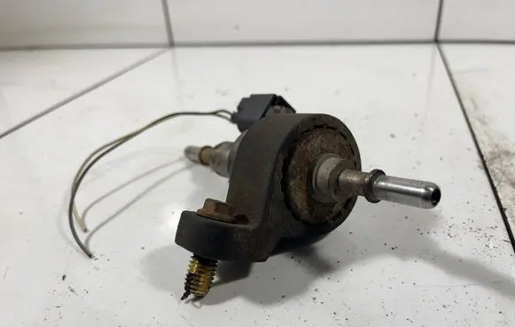 Ford S-MAX Fuel injection high pressure pump AU5A5J284