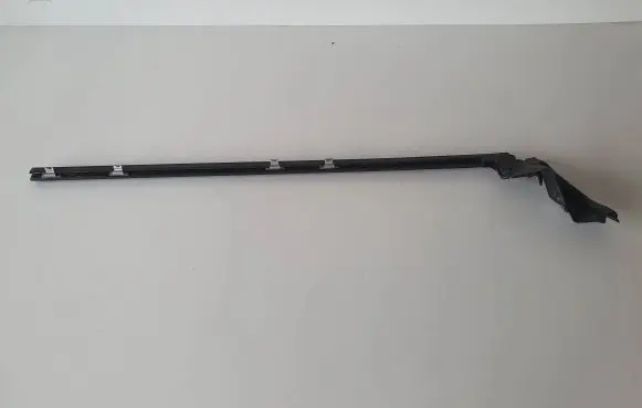 BMW M4 F82 F83 Rubber seal front door (on door) 7279735