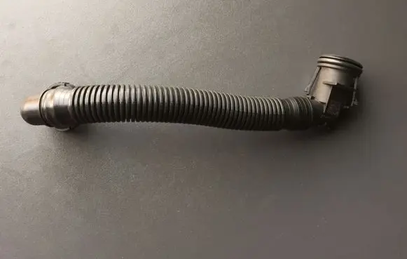 BMW X1 F48 F49 Air intake hose/pipe 7621015