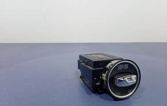 Volkswagen PASSAT B6 Ignition lock 3C0905843
