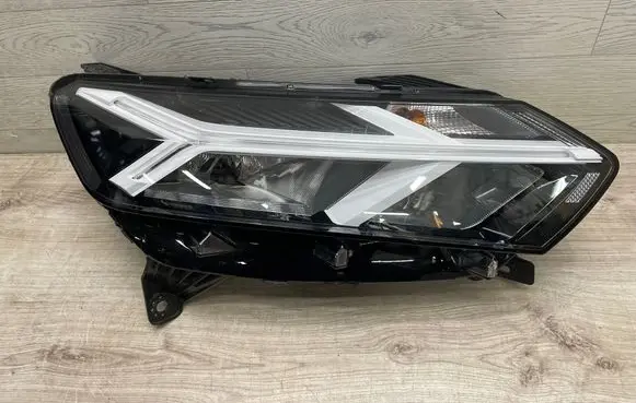 Dacia Sandero III Headlight/headlamp 260103884R