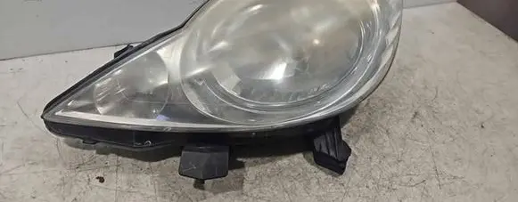 Peugeot 107 Headlight/headlamp 811500H030 89032403 PP117502A01