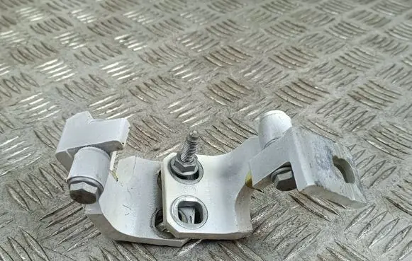 Maserati Levante Front door hinge set 