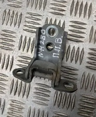 Nissan Murano Z51 Front door upper hinge 