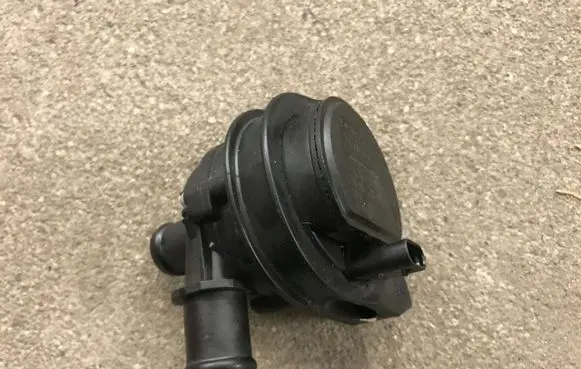 Audi A1 Electric auxiliary coolant/water pump 2Q0965567