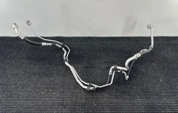 Audi TT TTS Mk2 Air conditioning (A/C) pipe/hose