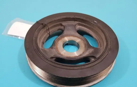 Peugeot 308 Crankshaft pulley 9654961080K IMPRK1429056