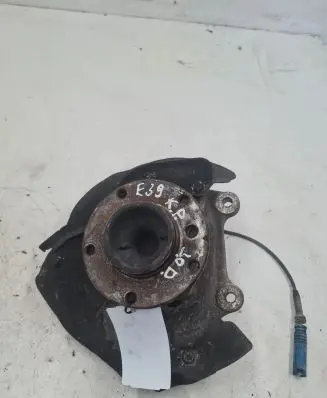 BMW 5 E39 Front wheel hub