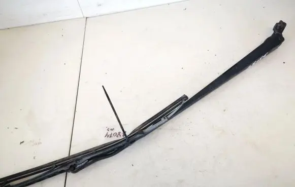 Renault Scenic I Front wiper blade arm
