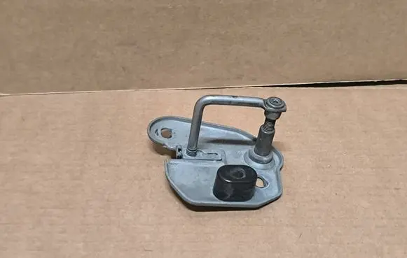 Skoda Kodiaq Engine bonnet/hood lock/latch loop/hook 565823186