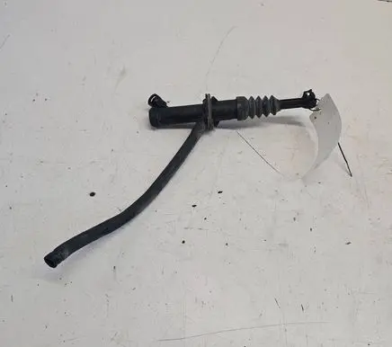 Clutch slave cylinder