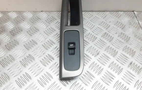 Volvo V50 Electric window control switch 97623