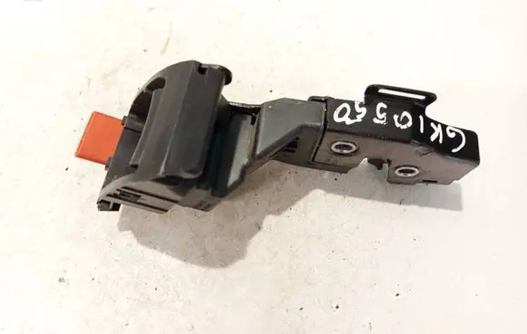 BMW 1 E81 E87 Seat back rest lock catch 387359000