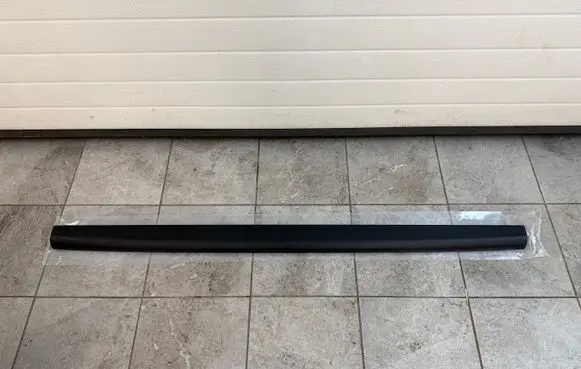 Volkswagen Amarok Tailgate trim 
