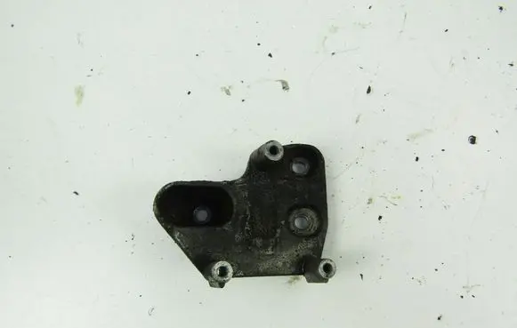 Volkswagen PASSAT B5.5 Other body part 06B903103